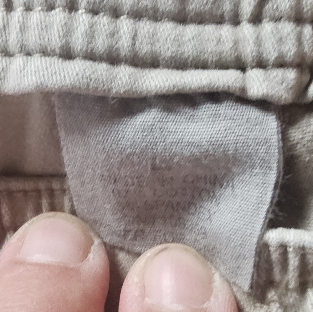 Charles and Half pants - Picture 3 of 3